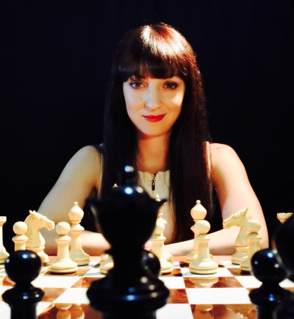 Elisabeth Pähtz Checkmate